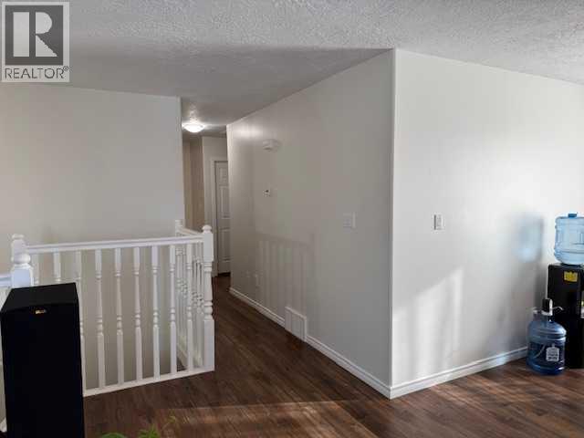 4 Boyer Close, High Level, Alberta  T0H 1Z0 - Photo 6 - A2291312