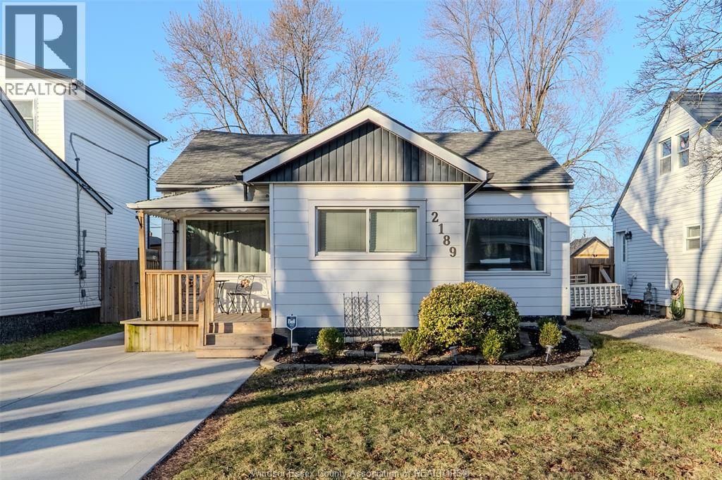 MLS# 26005222: 2189 Parent AVENUE, Windsor, Canada