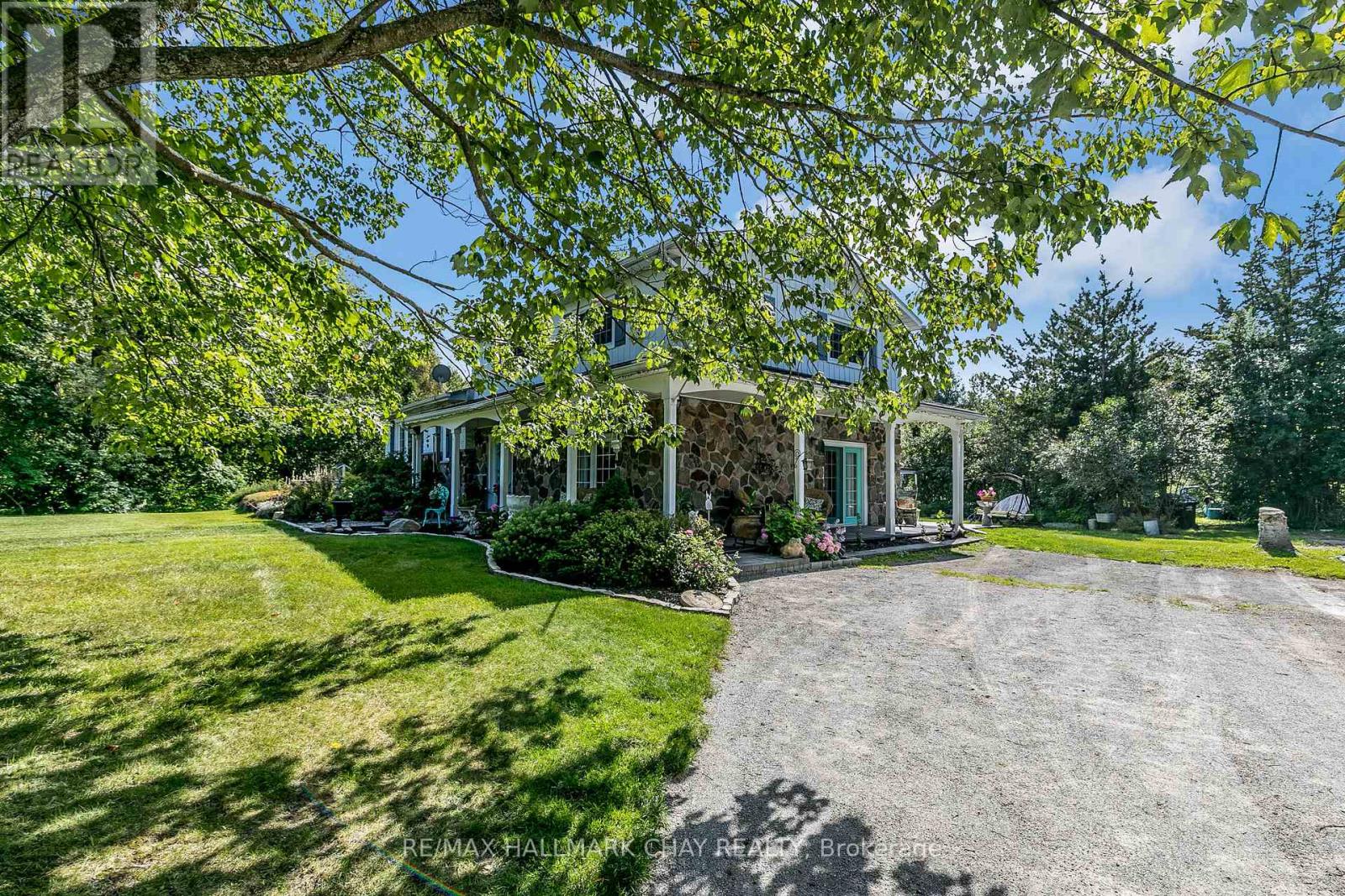 2230 Spring Street, Innisfil, Ontario  L9S 2B6 - Photo 2 - N12804174