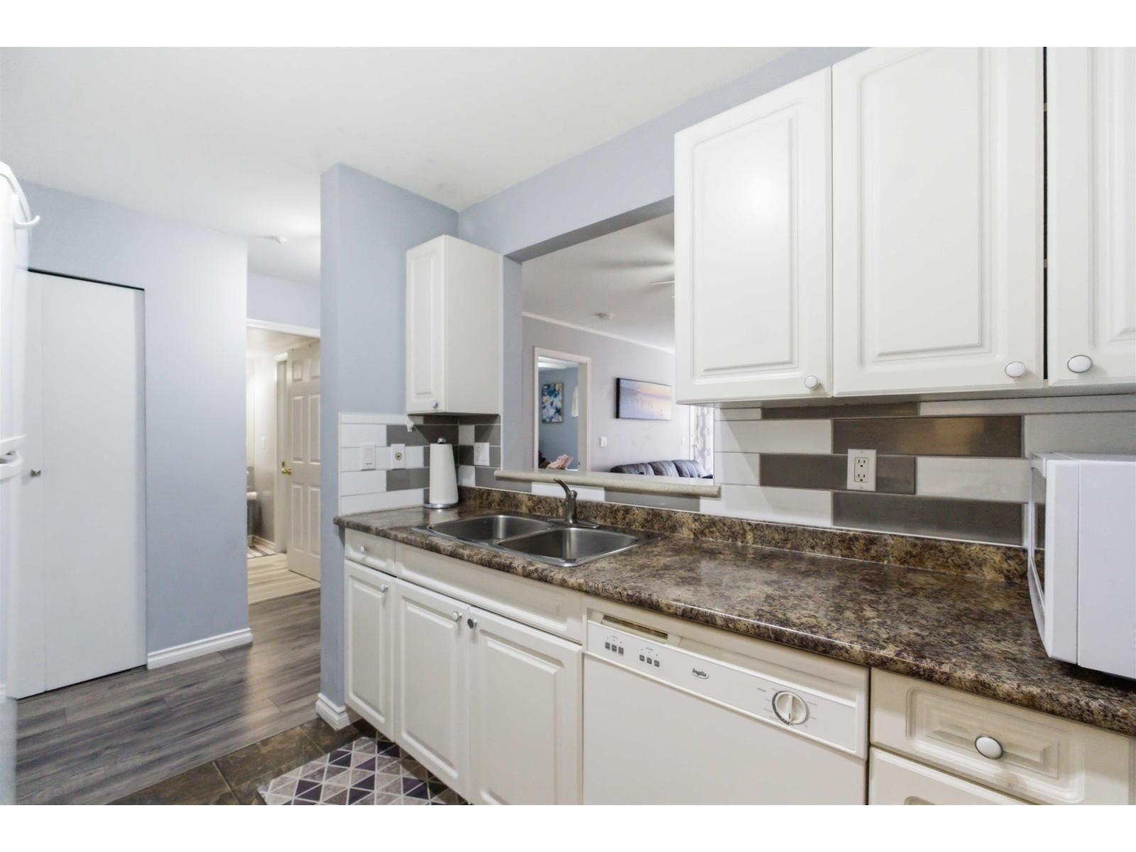 204 14885 100 Avenue, Surrey, British Columbia  V3R 0W1 - Photo 19 - R3098813