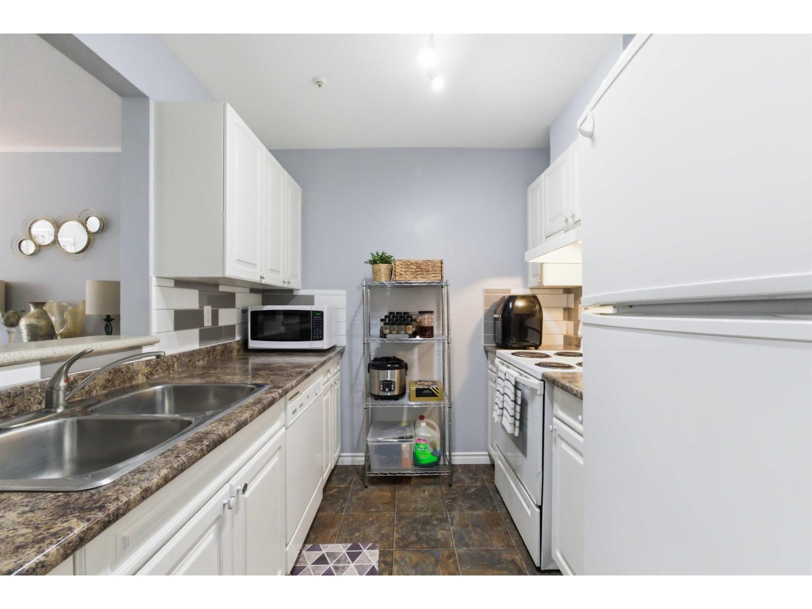 204 14885 100 Avenue, Surrey, British Columbia  V3R 0W1 - Photo 20 - R3098813