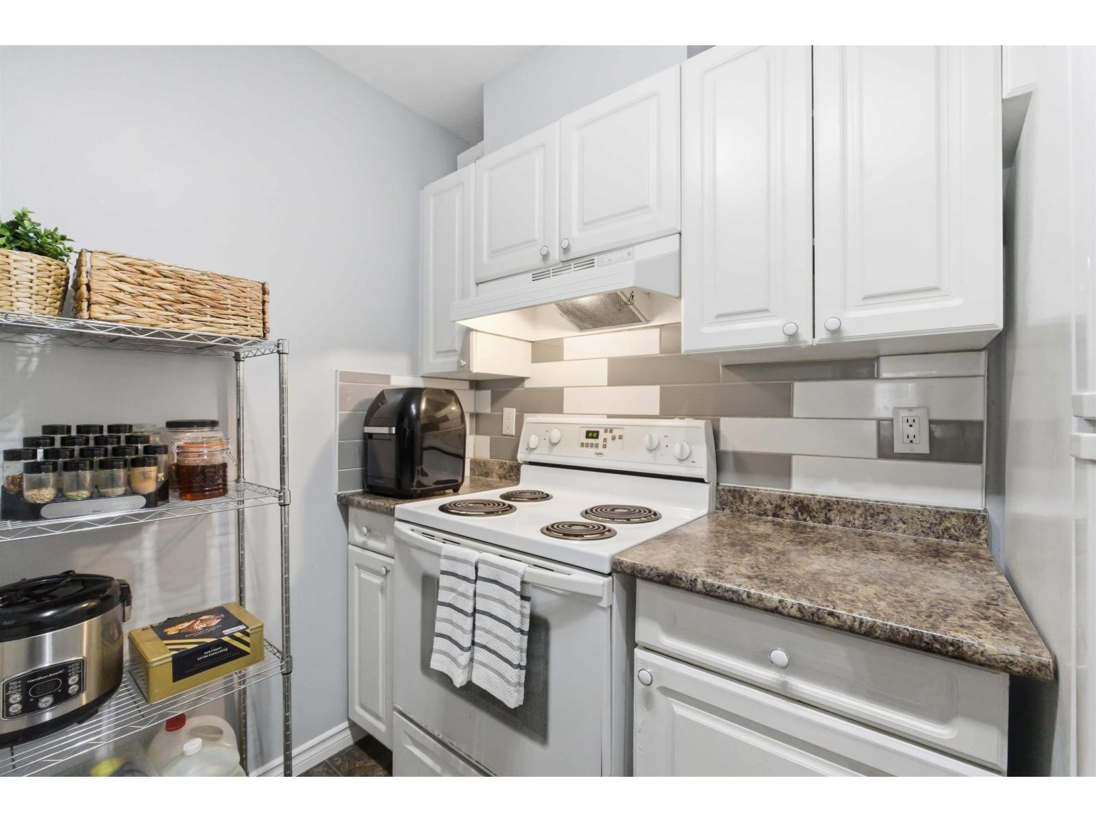 204 14885 100 Avenue, Surrey, British Columbia  V3R 0W1 - Photo 18 - R3098813