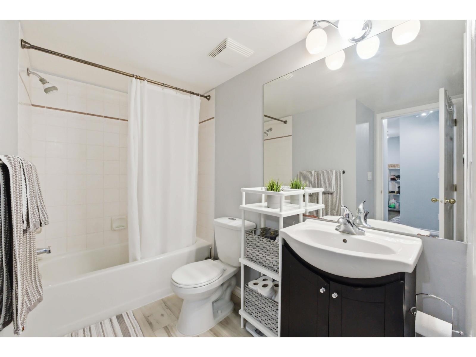 204 14885 100 Avenue, Surrey, British Columbia  V3R 0W1 - Photo 24 - R3098813