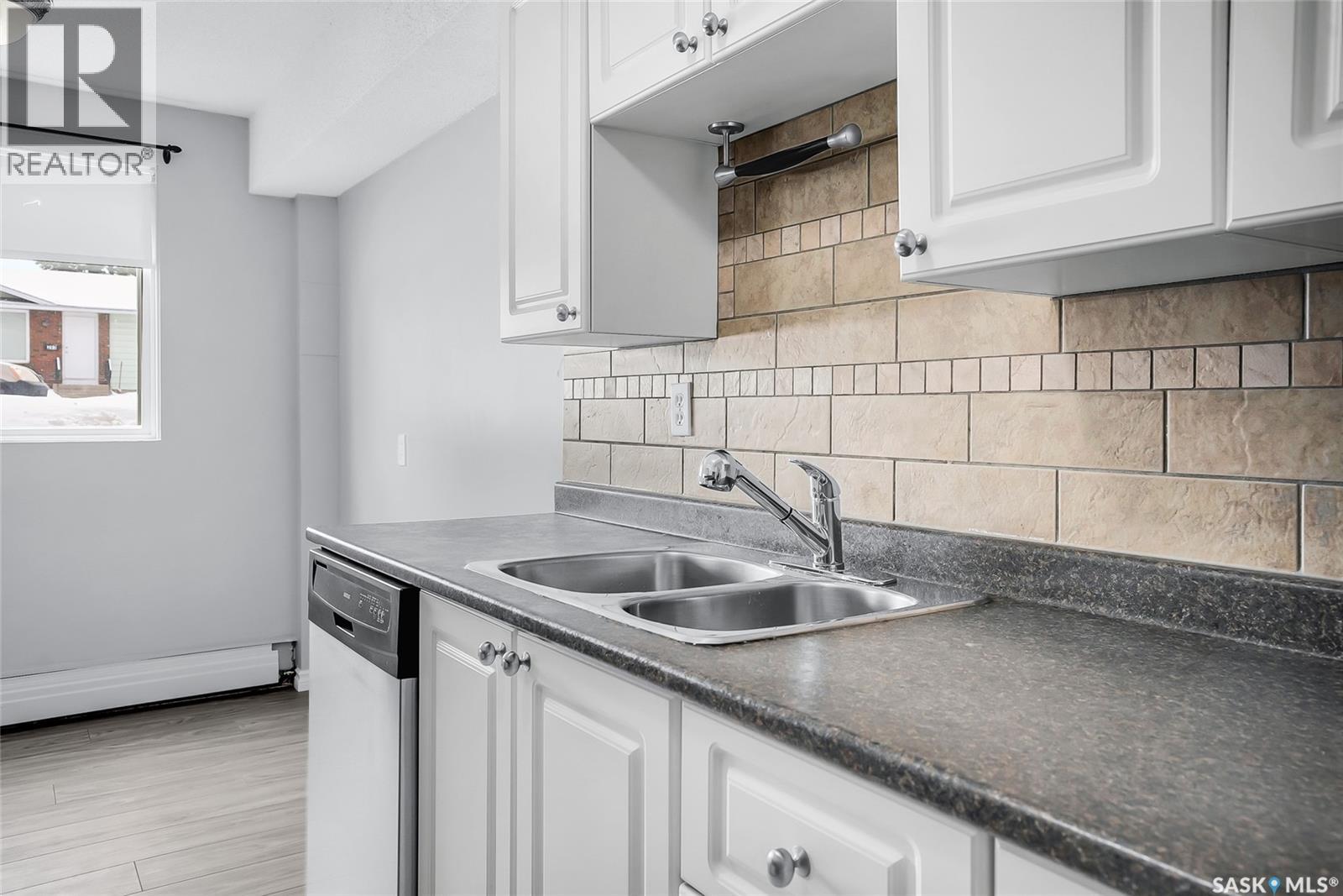 10 106 104th Street W, Saskatoon, Saskatchewan  S7N 1M8 - Photo 5 - SK030269