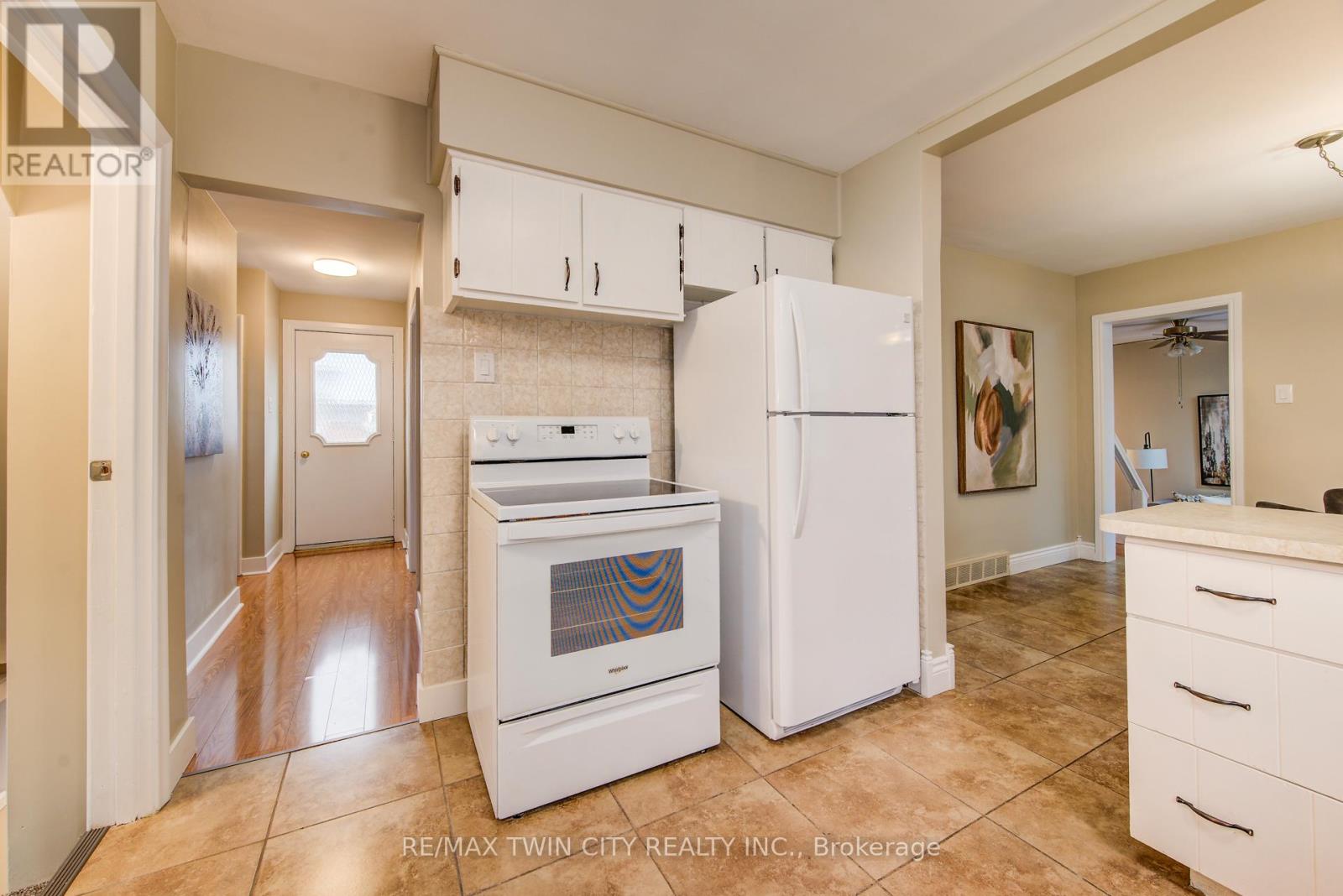 483 Ephraim Street, Waterloo, Ontario  N2B 2C5 - Photo 20 - X12876594