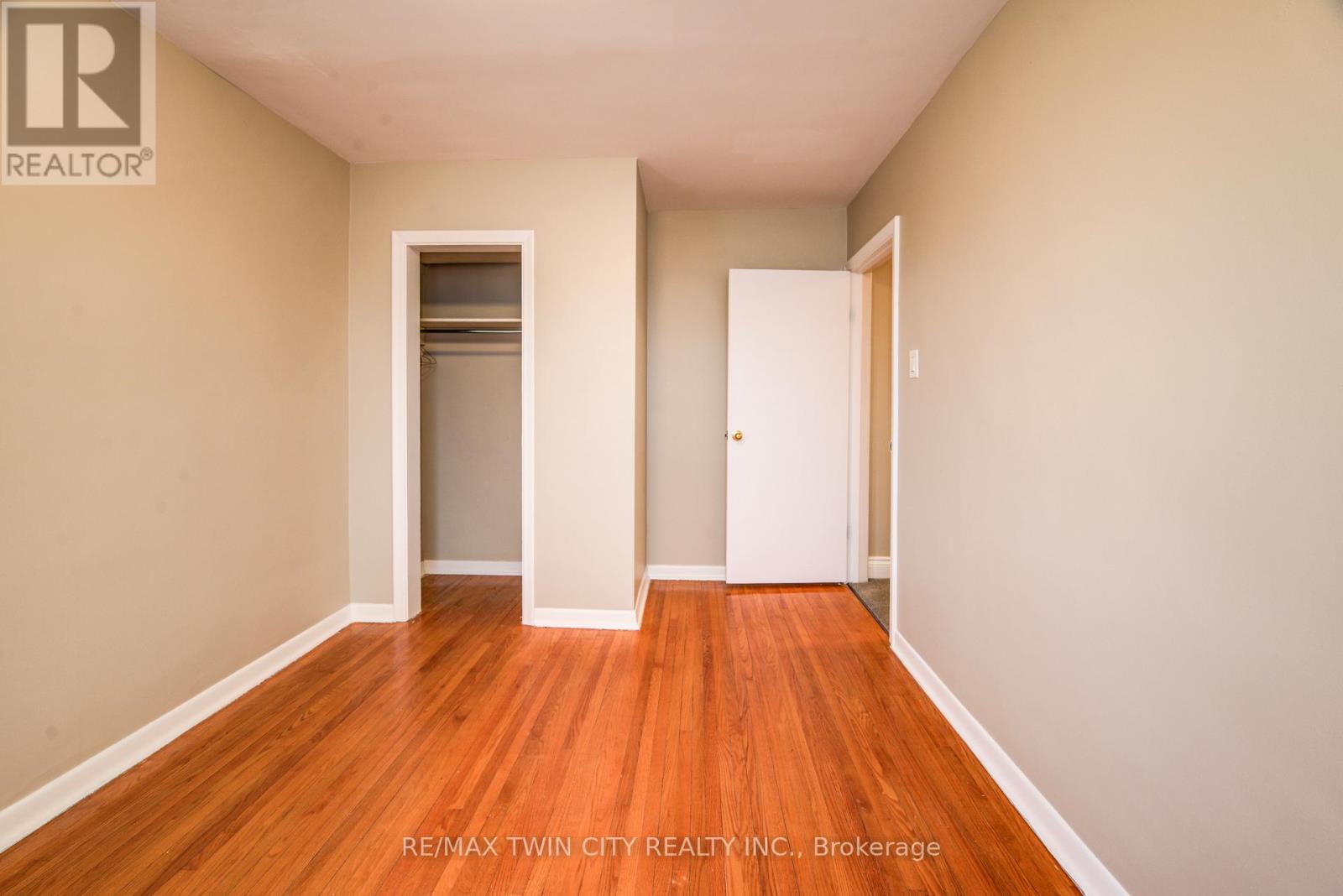 483 Ephraim Street, Waterloo, Ontario  N2B 2C5 - Photo 36 - X12876594