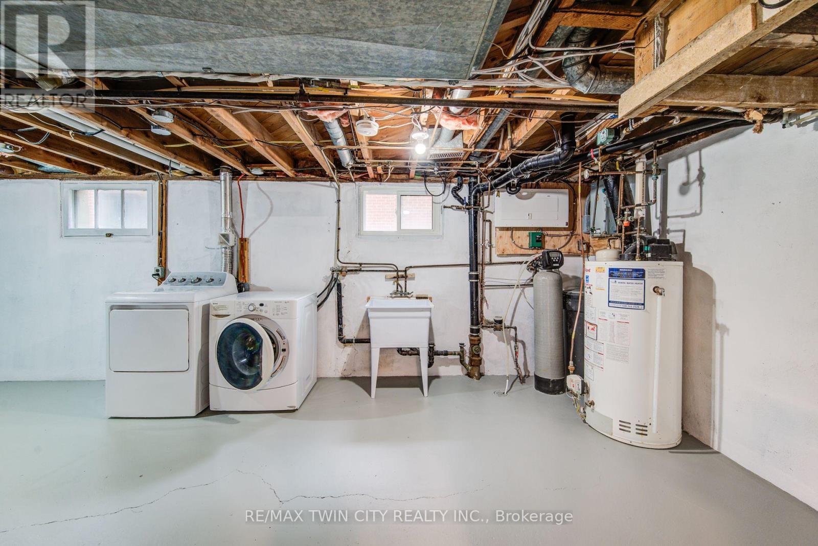 483 Ephraim Street, Waterloo, Ontario  N2B 2C5 - Photo 40 - X12876594