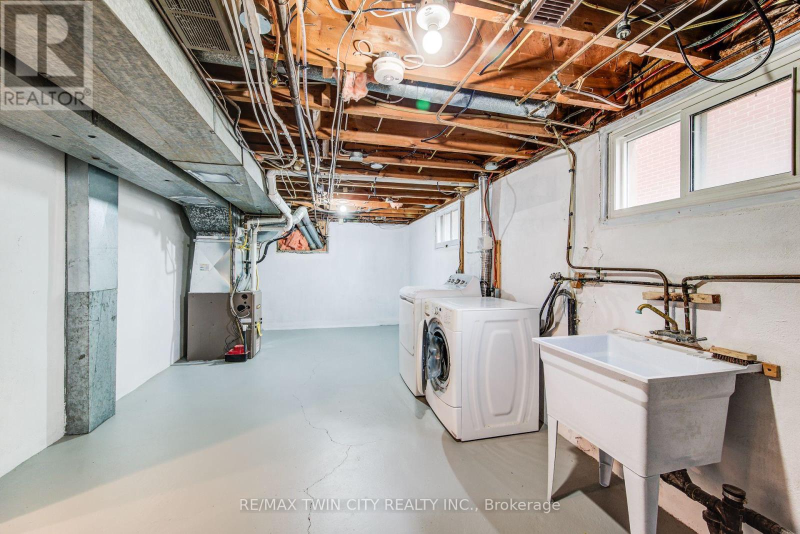 483 Ephraim Street, Waterloo, Ontario  N2B 2C5 - Photo 41 - X12876594