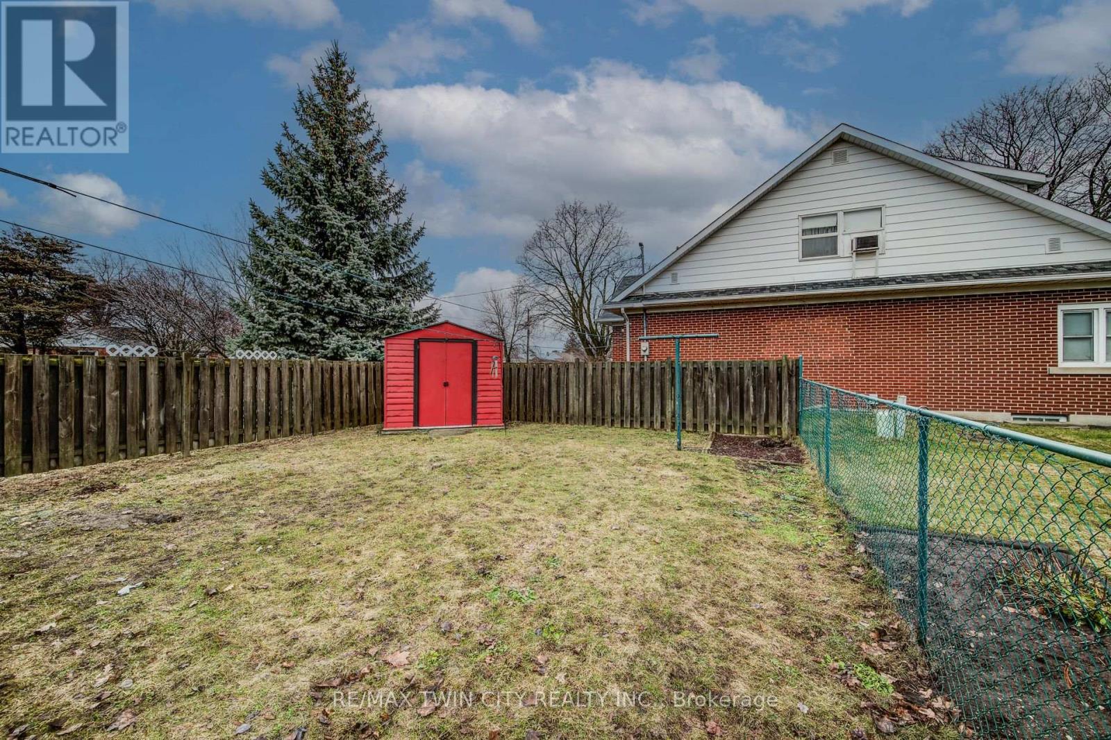 483 Ephraim Street, Waterloo, Ontario  N2B 2C5 - Photo 44 - X12876594