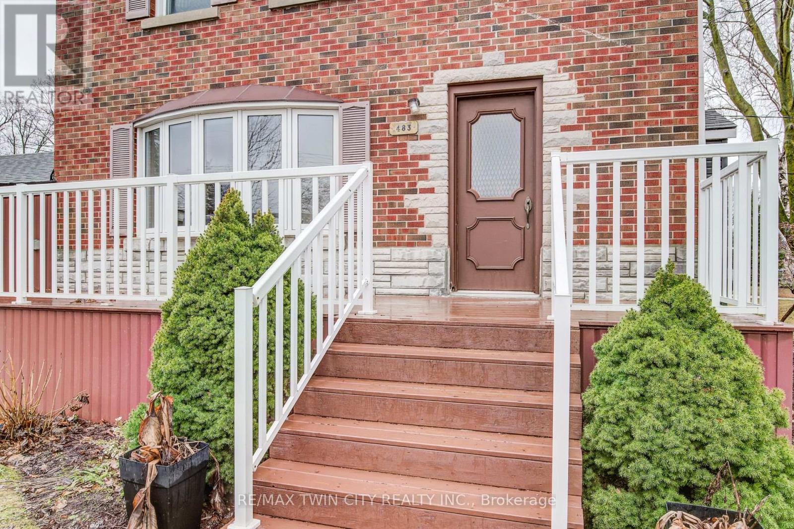 483 Ephraim Street, Waterloo, Ontario  N2B 2C5 - Photo 5 - X12876594