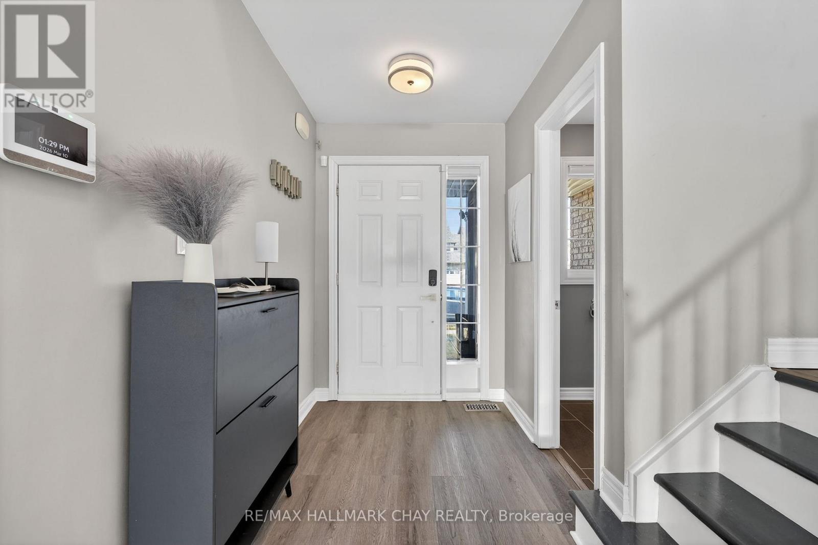 160 Mcbride Drive, St. Catharines, Ontario  L2S 4E3 - Photo 4 - X12876626