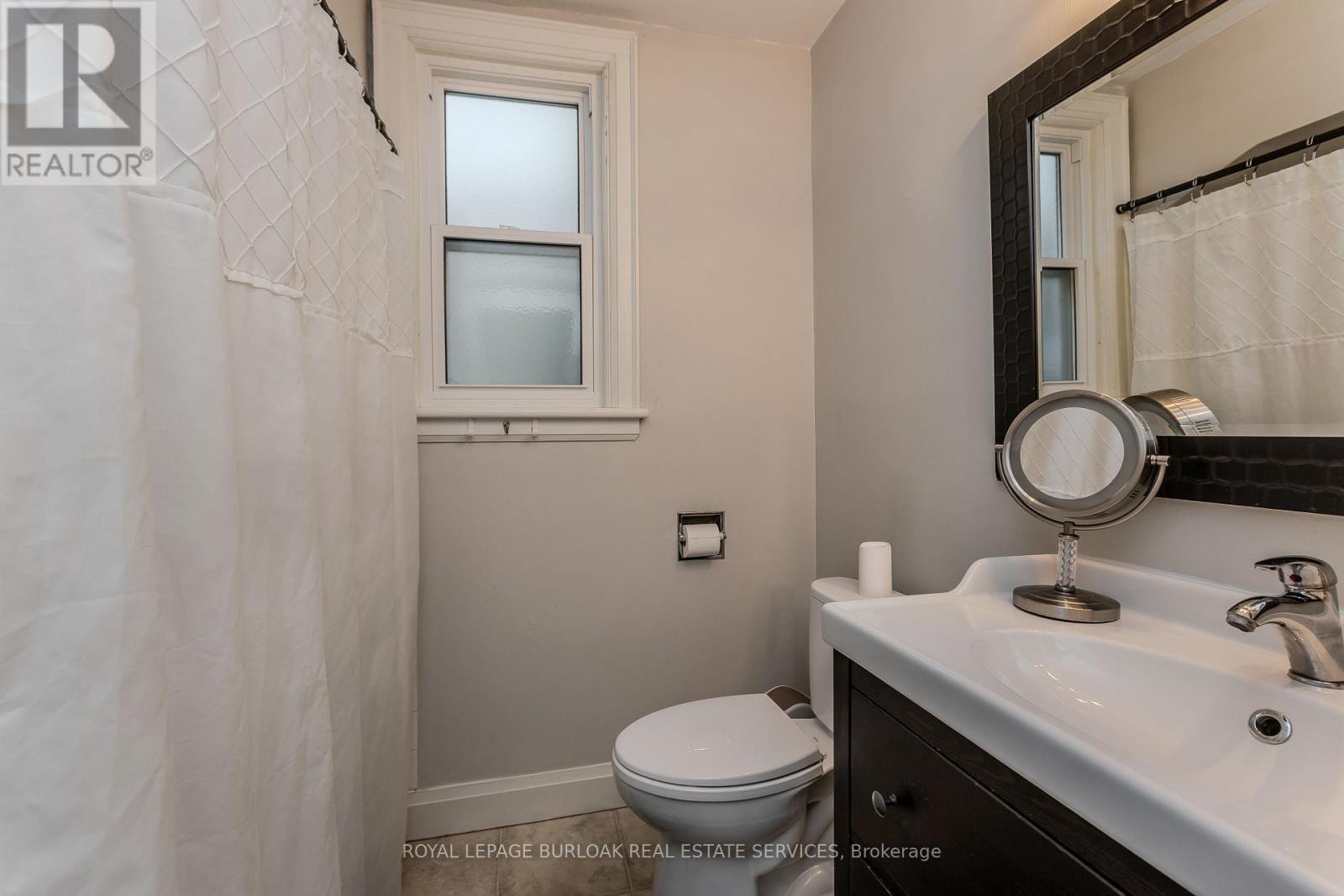 34 Hollywood Street N, Hamilton, Ontario  L8S 3K6 - Photo 12 - X12876658