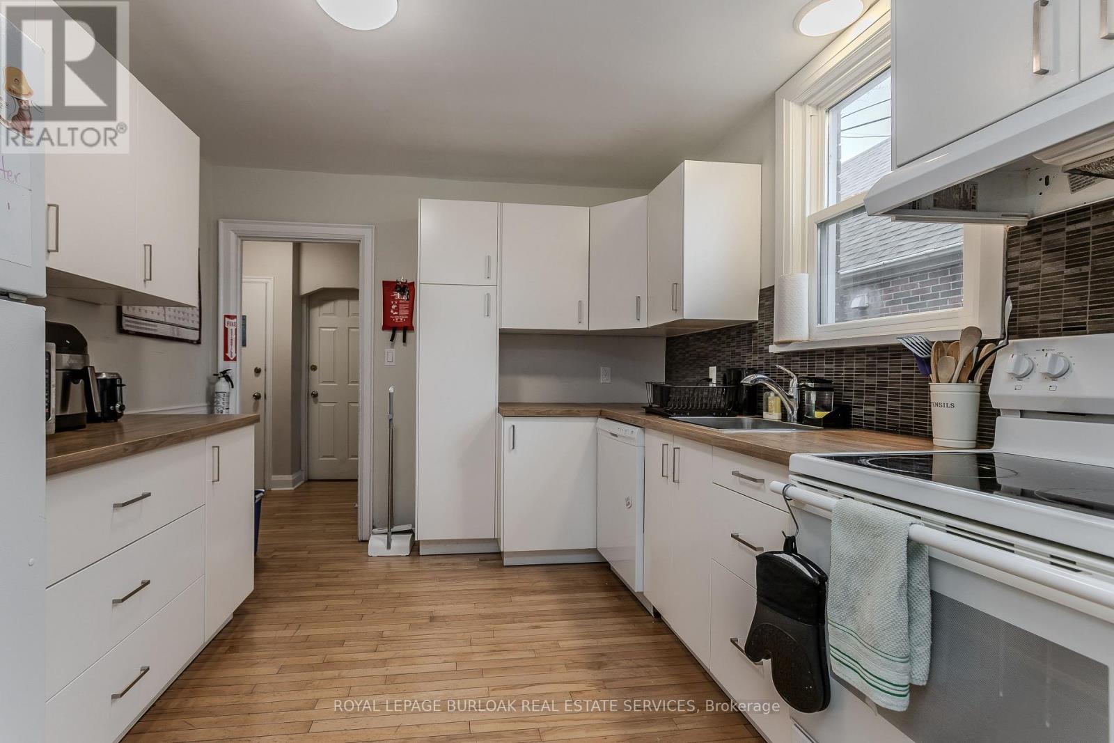 34 Hollywood Street N, Hamilton, Ontario  L8S 3K6 - Photo 6 - X12876658