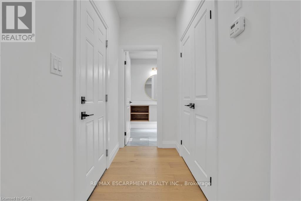 382a Southcote Road, Hamilton, Ontario  L9G 2W3 - Photo 15 - X12876678