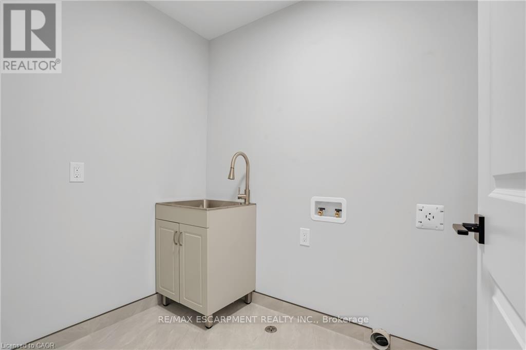 382a Southcote Road, Hamilton, Ontario  L9G 2W3 - Photo 31 - X12876678