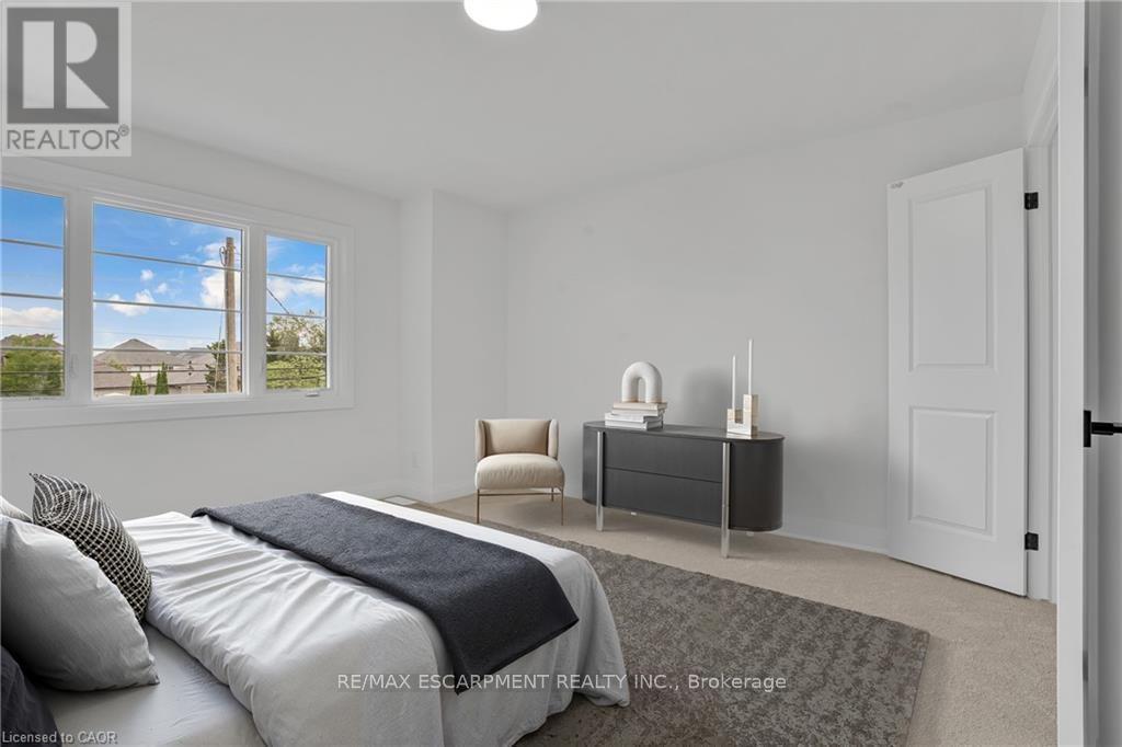 382a Southcote Road, Hamilton, Ontario  L9G 2W3 - Photo 8 - X12876678