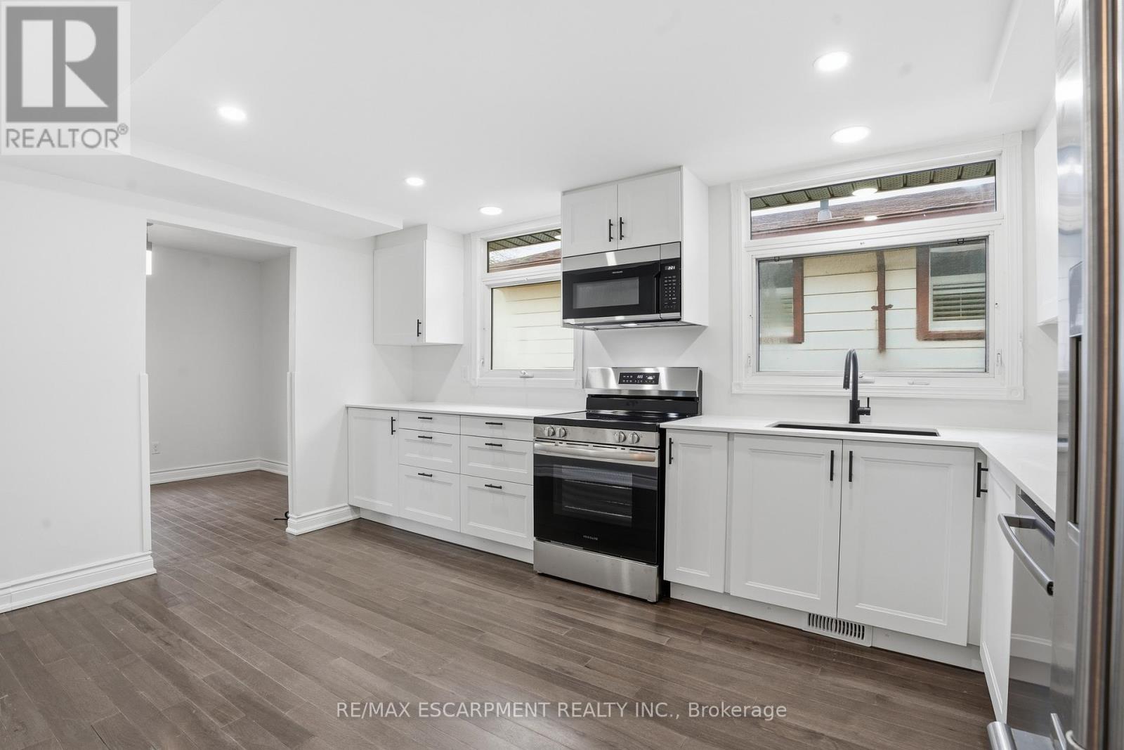 50 Lawnhurst Drive, Hamilton, Ontario  L8V 4P1 - Photo 14 - X12876716