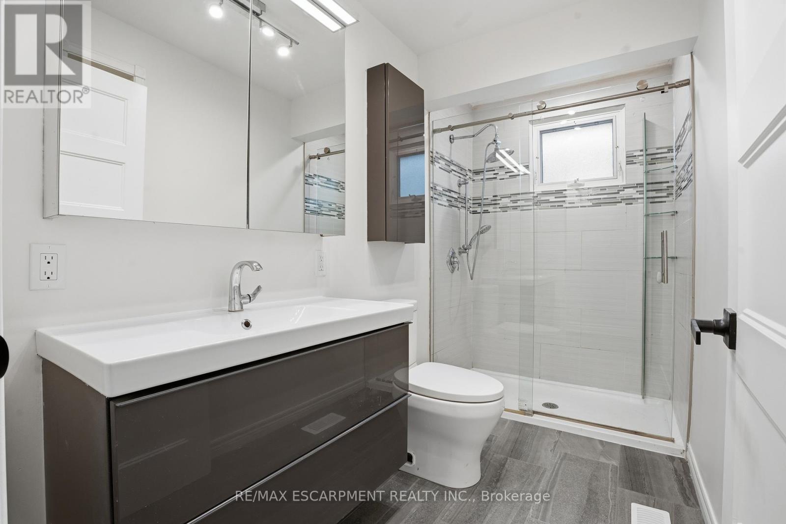 50 Lawnhurst Drive, Hamilton, Ontario  L8V 4P1 - Photo 18 - X12876716