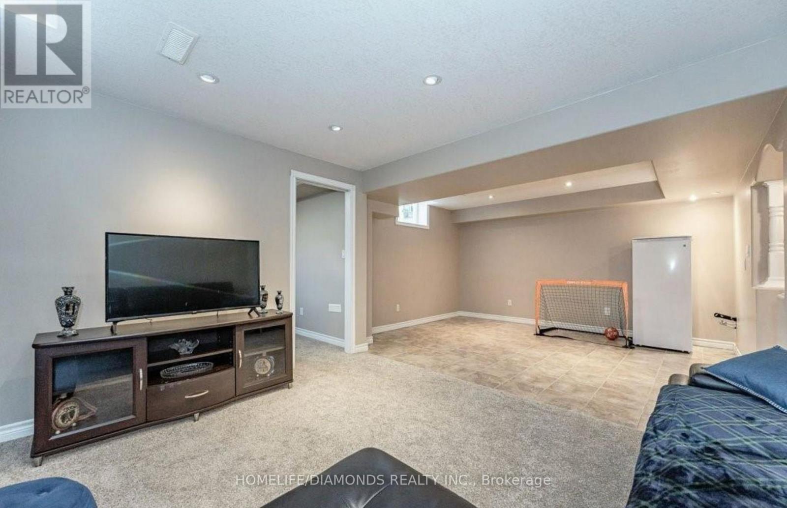 Bsmt - 188 Pebblecreek Drive, Kitchener, Ontario  N2A 4M8 - Photo 4 - X12876720