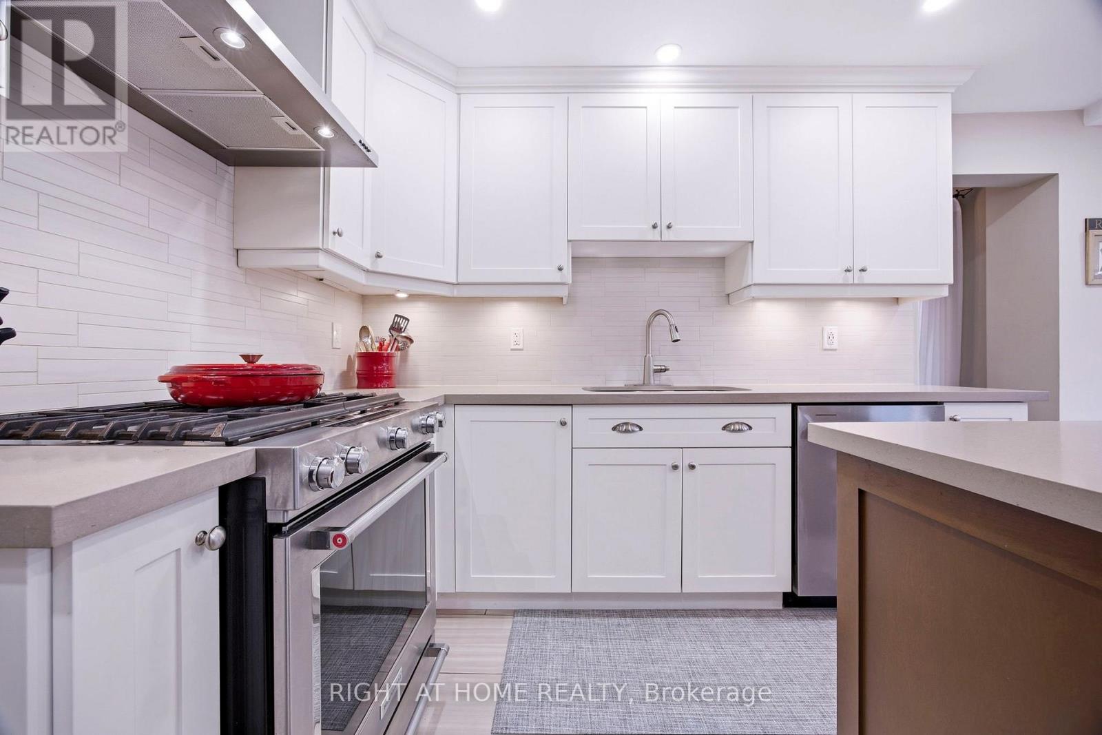 12 Esker Drive, Brampton, Ontario  L6Z 3C5 - Photo 17 - W12874302