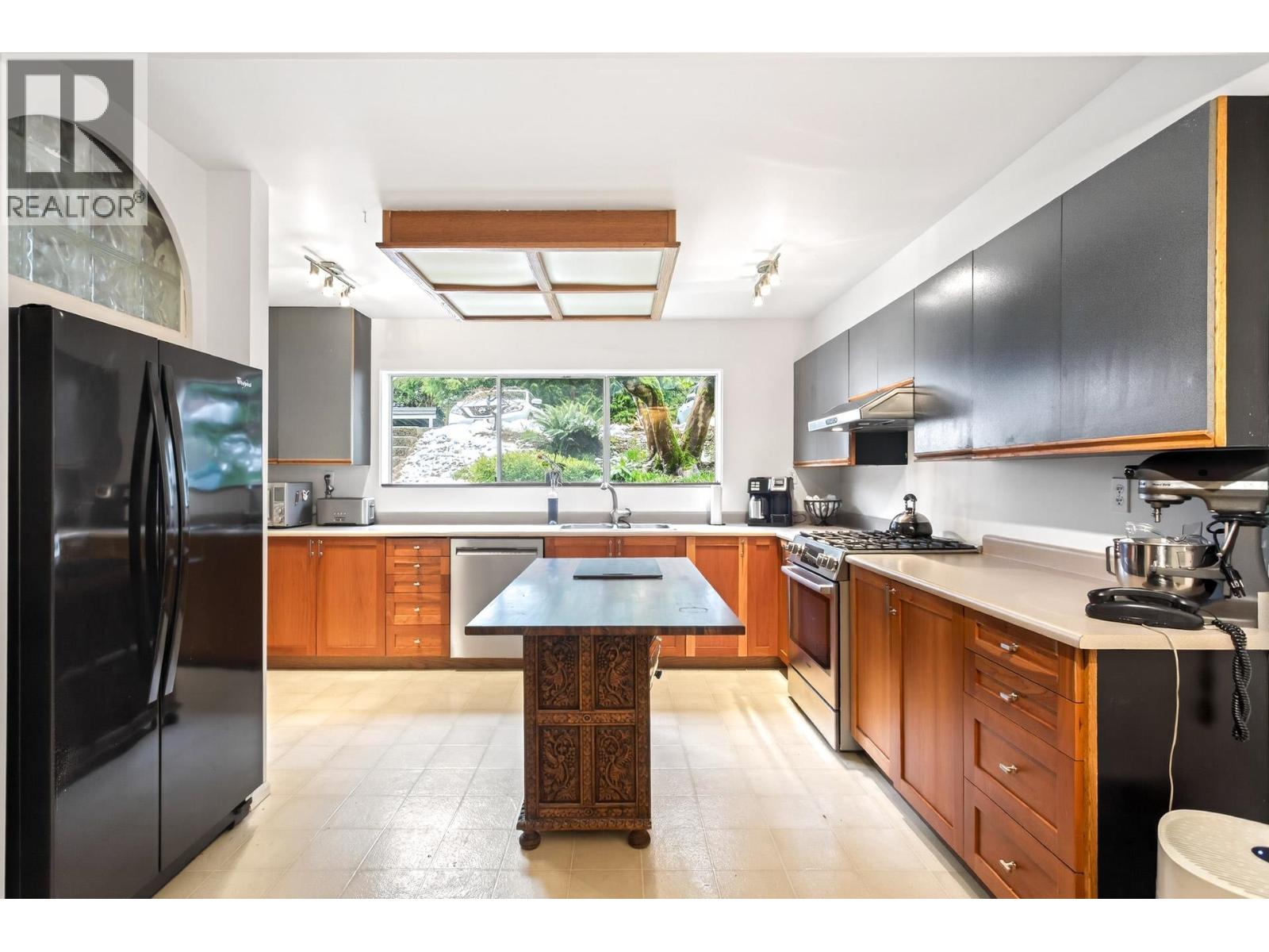 1174 Chateau Place, Port Moody, British Columbia  V3H 1N6 - Photo 4 - R3095318