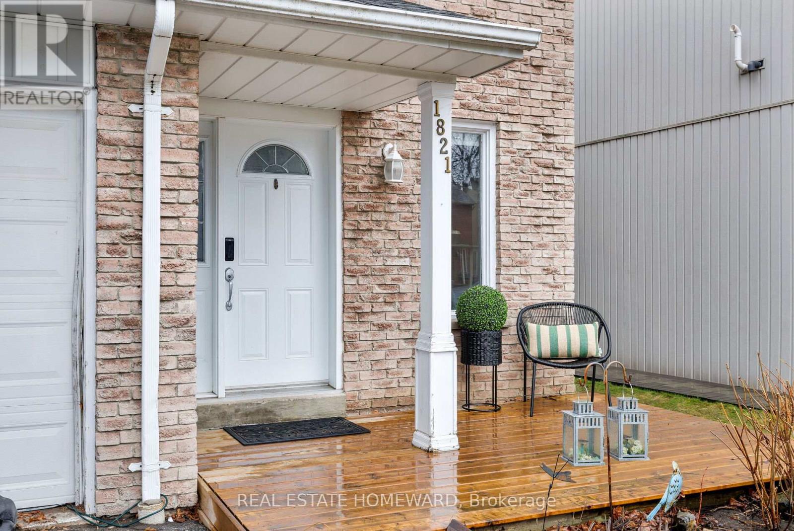 1821 Listowell Crescent, Pickering, Ontario  L1V 2Y2 - Photo 3 - E12875684