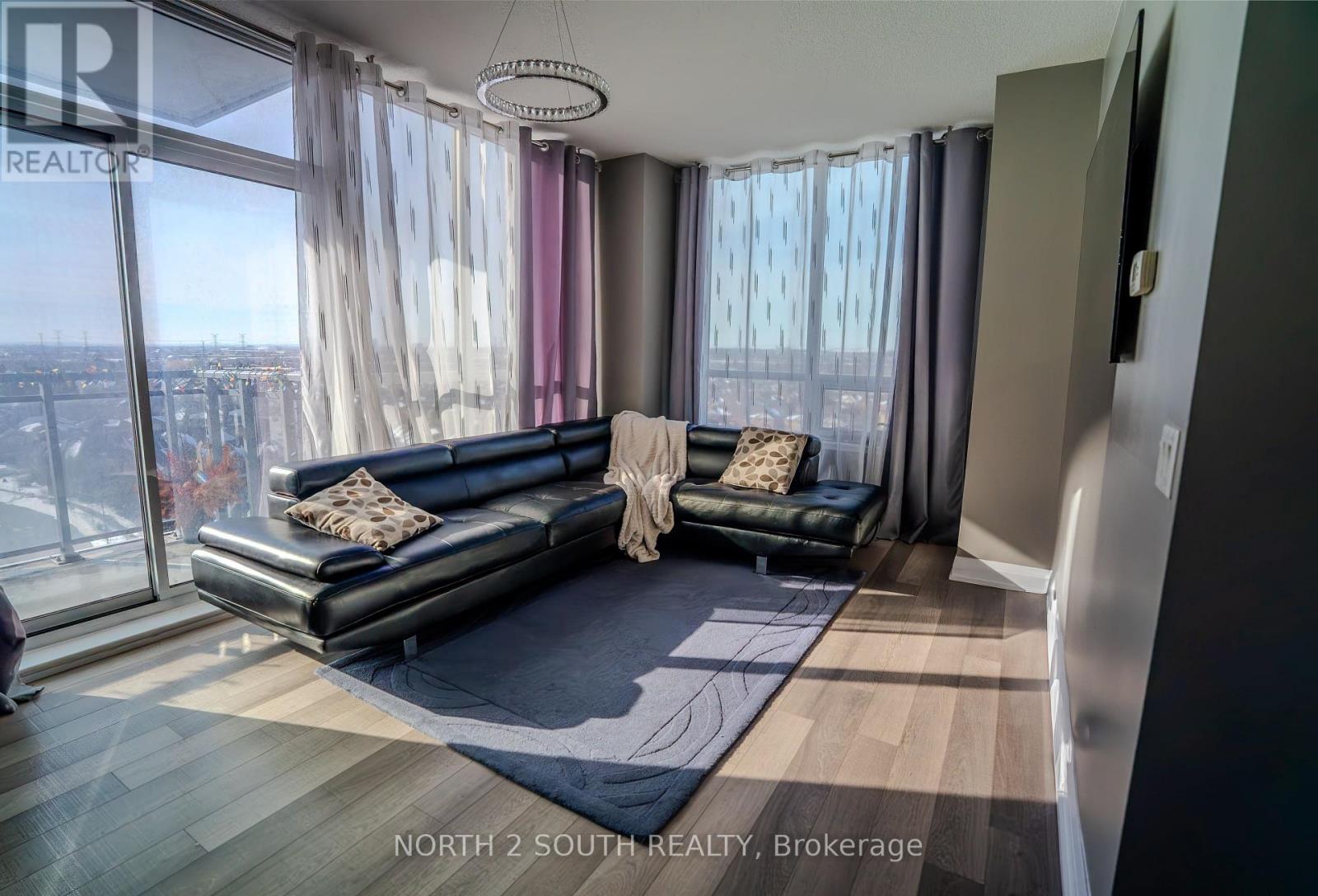 1012 - 85 North Park Road, Vaughan, Ontario  L4J 0H9 - Photo 2 - N12836610