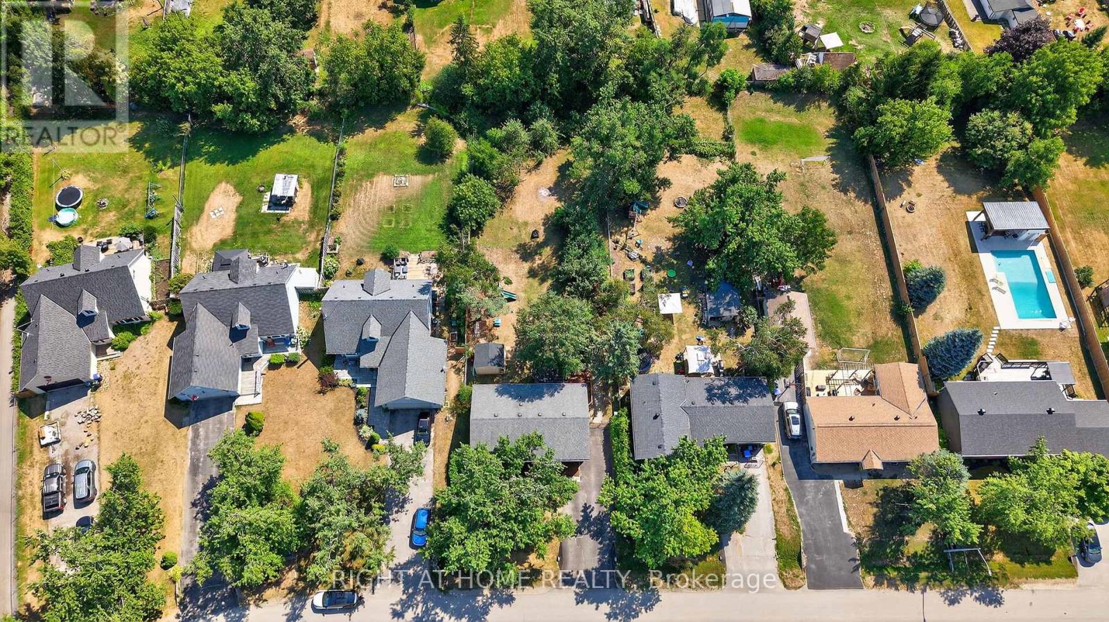 2220 Richardson Street, Innisfil, Ontario  L9S 1G5 - Photo 17 - N12857746