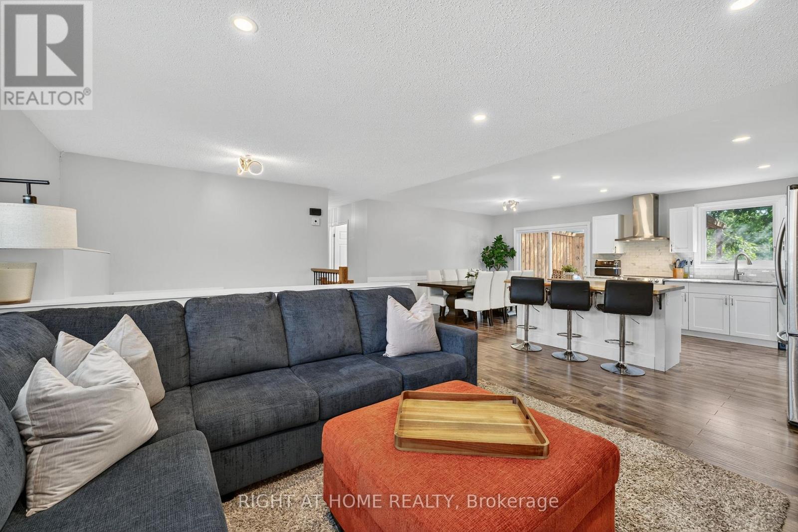 2220 Richardson Street, Innisfil, Ontario  L9S 1G5 - Photo 8 - N12857746