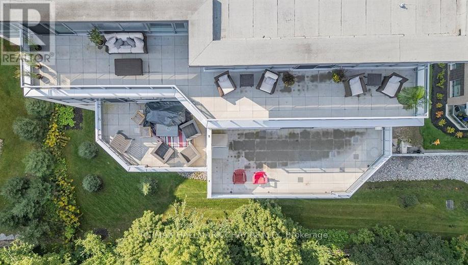 1105 - 58 Lakeside Terrace, Barrie (Little Lake), Ontario  L4N 9S2 - Photo 6 - S12876624