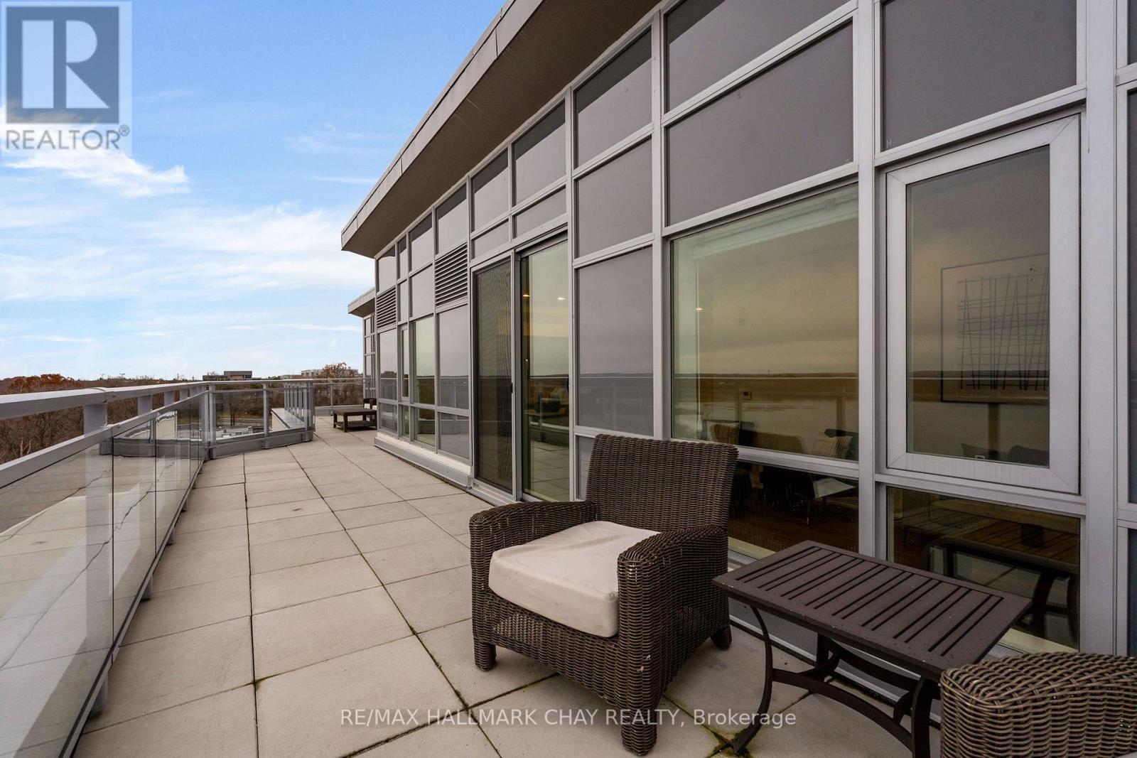 1105 - 58 Lakeside Terrace, Barrie (Little Lake), Ontario  L4N 9S2 - Photo 25 - S12876624