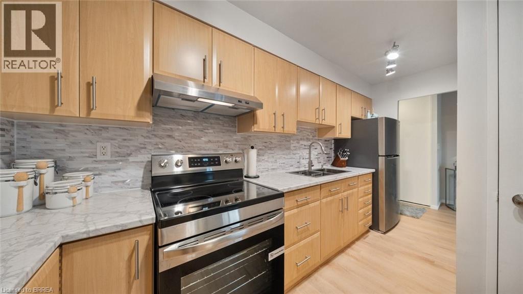 36 Hayhurst Road Unit# 136, Brantford, Ontario  N3R 6Y9 - Photo 11 - 40803822