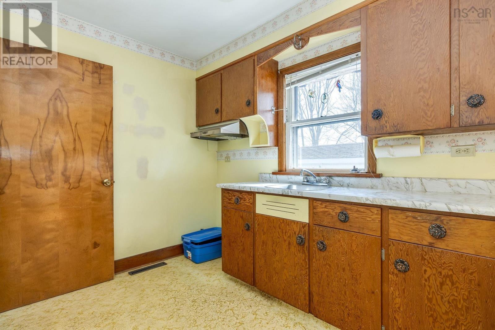 42 Oakwood Avenue, Dartmouth, Nova Scotia  B2W 3C9 - Photo 11 - 202604448