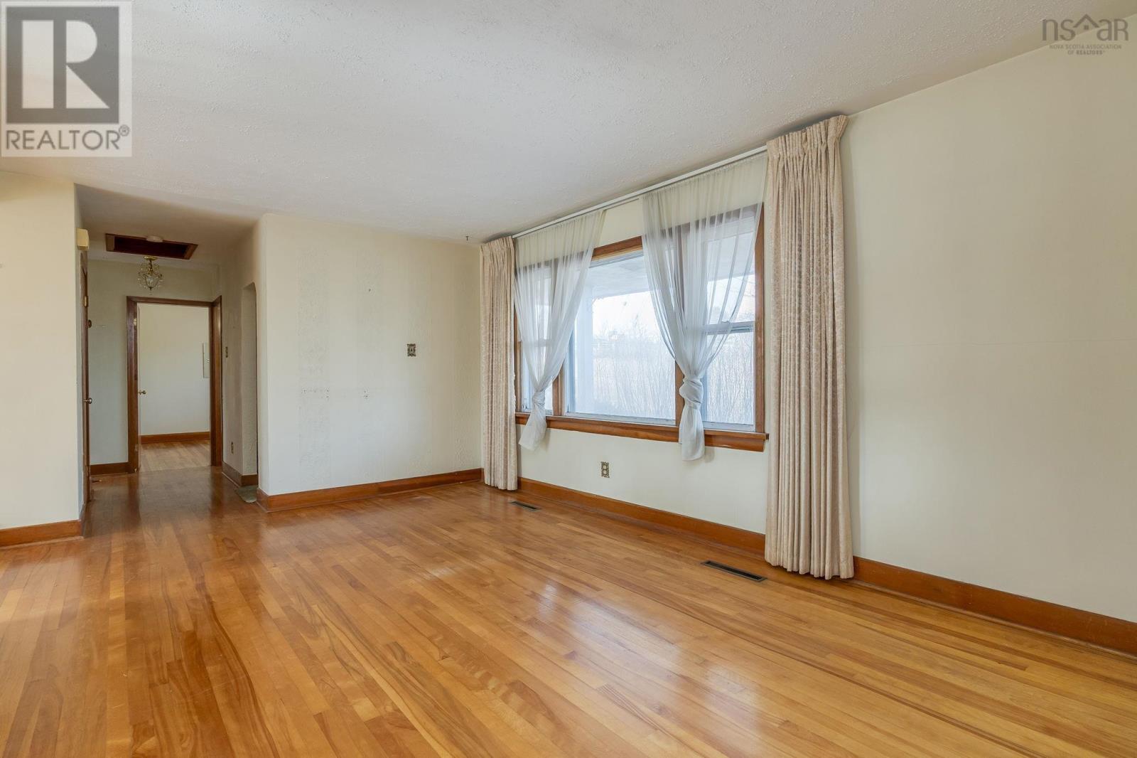 42 Oakwood Avenue, Dartmouth, Nova Scotia  B2W 3C9 - Photo 19 - 202604448