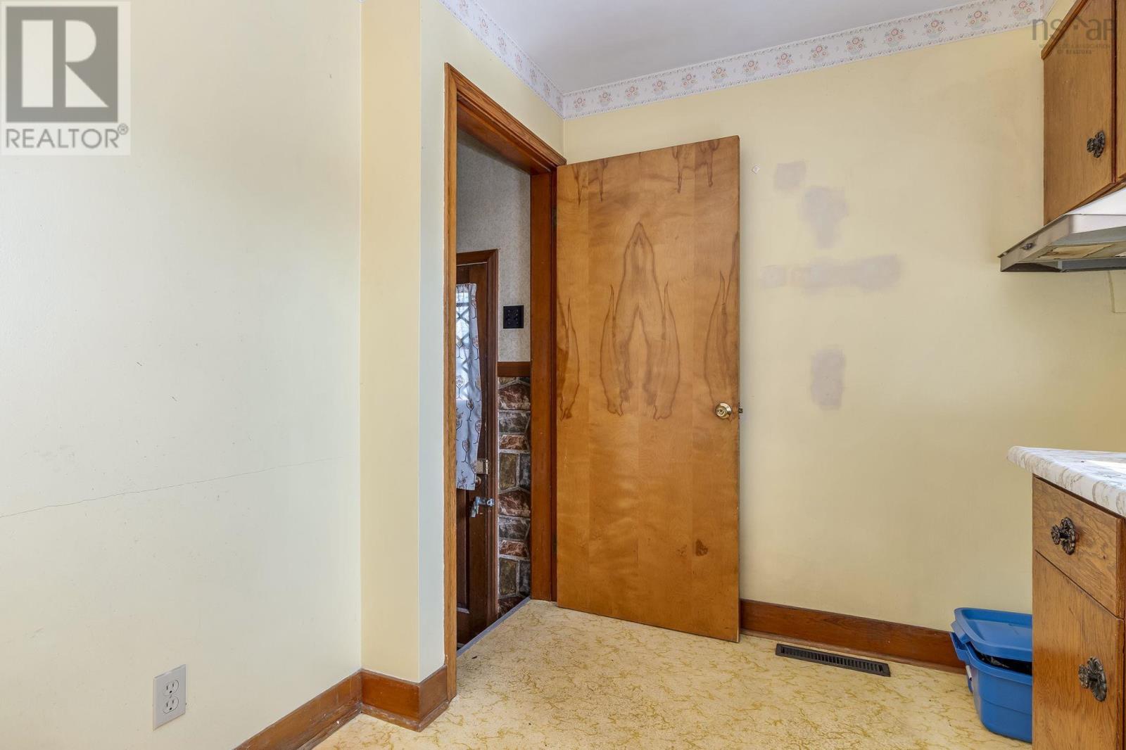 42 Oakwood Avenue, Dartmouth, Nova Scotia  B2W 3C9 - Photo 10 - 202604448