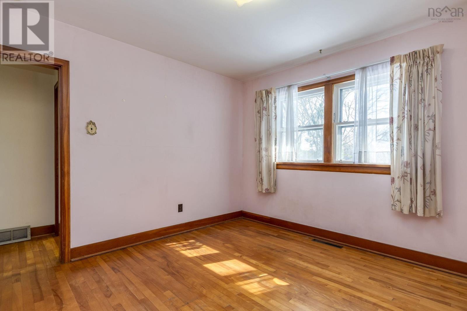 42 Oakwood Avenue, Dartmouth, Nova Scotia  B2W 3C9 - Photo 30 - 202604448