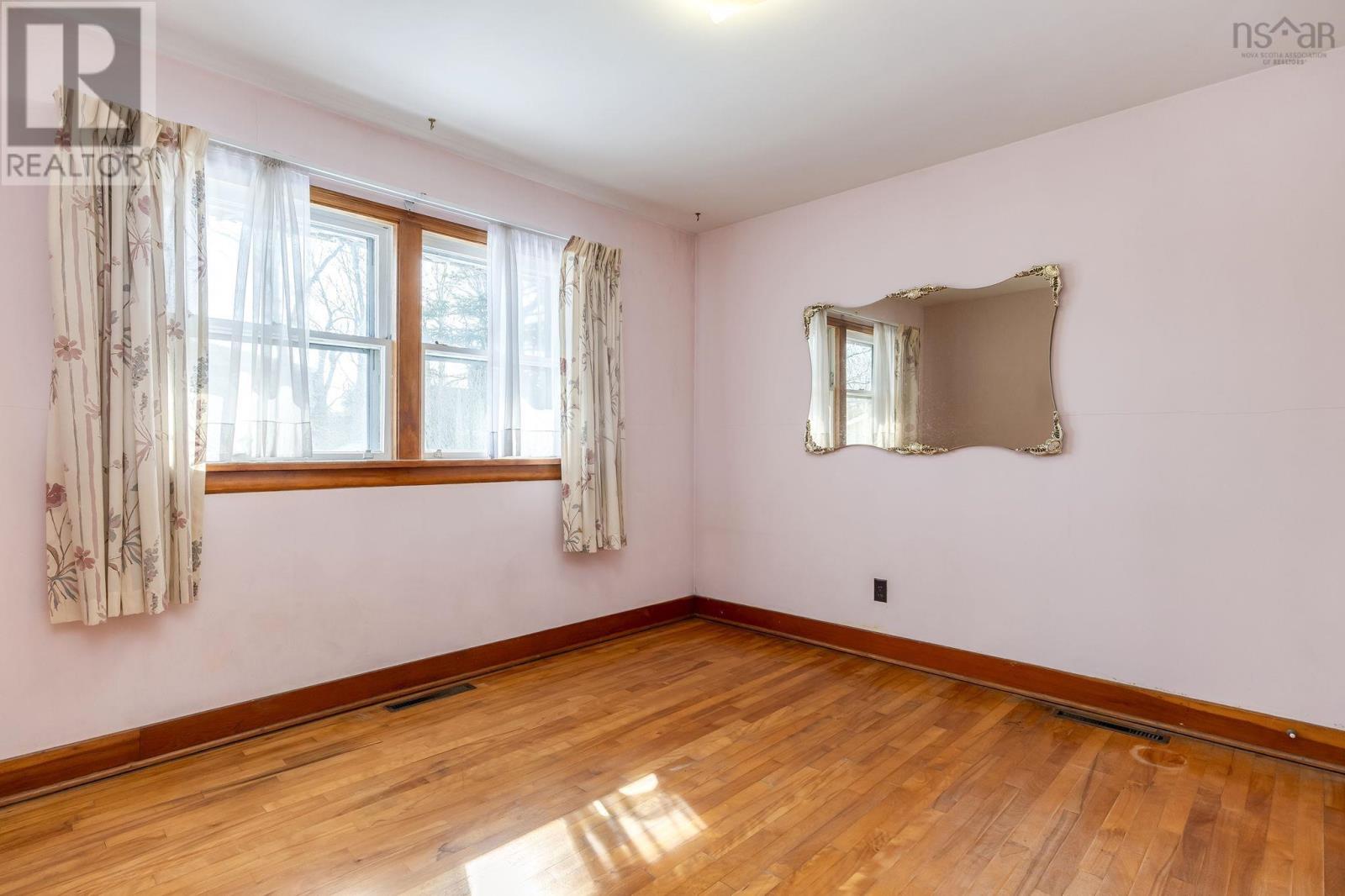 42 Oakwood Avenue, Dartmouth, Nova Scotia  B2W 3C9 - Photo 31 - 202604448