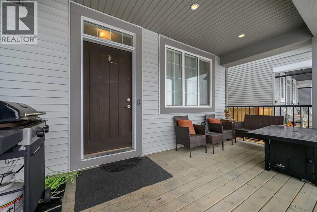 221 Ellen Way, Crossfield, Alberta  T0M 0S0 - Photo 3 - A2290979