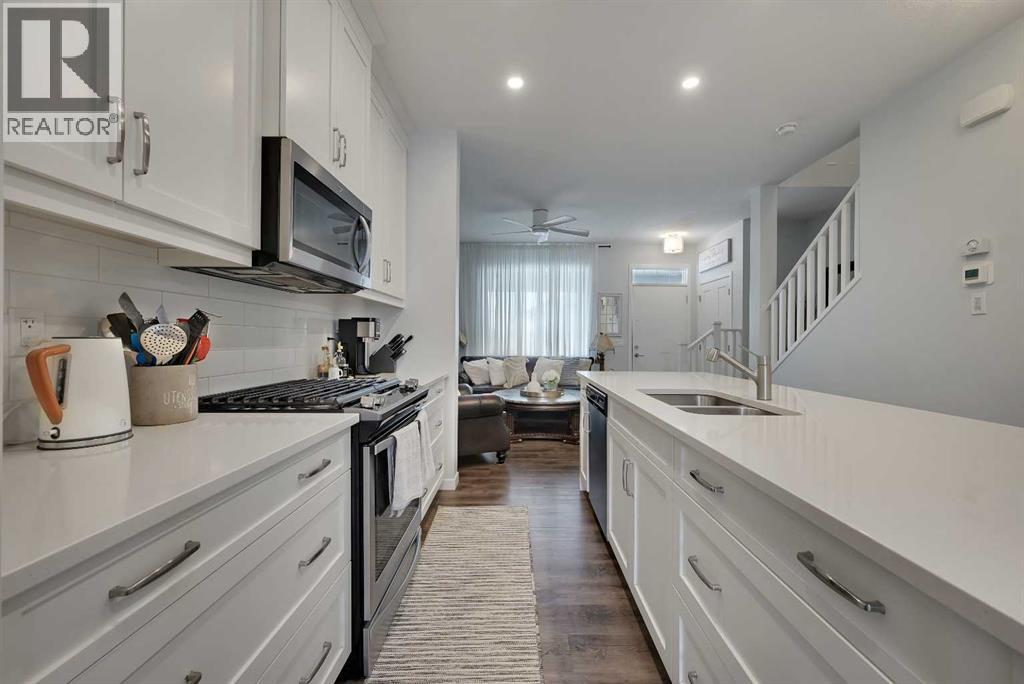 221 Ellen Way, Crossfield, Alberta  T0M 0S0 - Photo 6 - A2290979