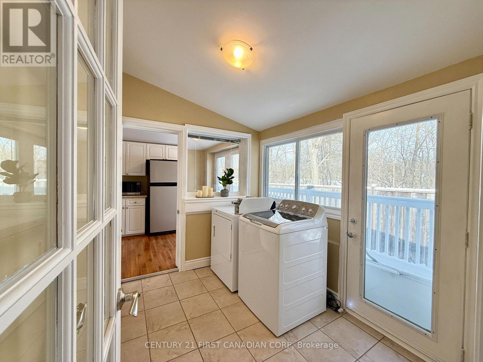 236 Raymond Avenue, London East, Ontario  N6A 2N1 - Photo 8 - X12876758