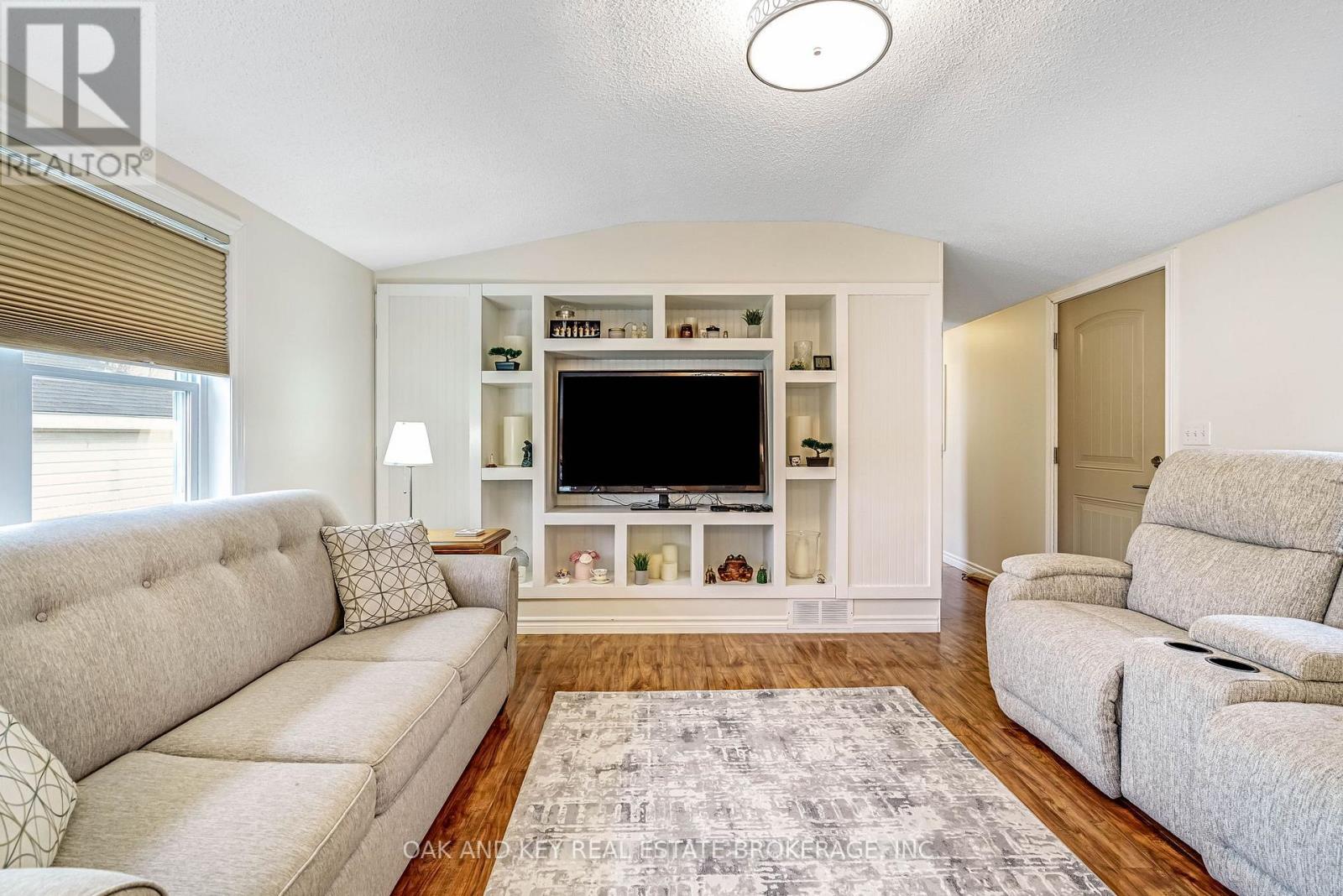 18 George Street, Strathroy-Caradoc, Ontario  N7G 3K9 - Photo 12 - X12876762