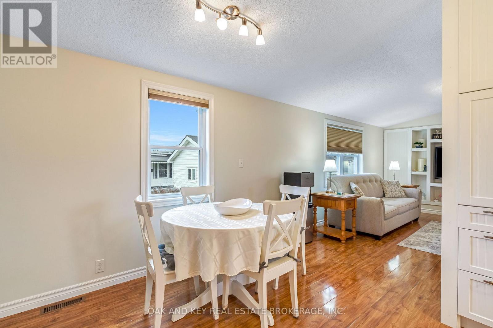 18 George Street, Strathroy-Caradoc, Ontario  N7G 3K9 - Photo 17 - X12876762