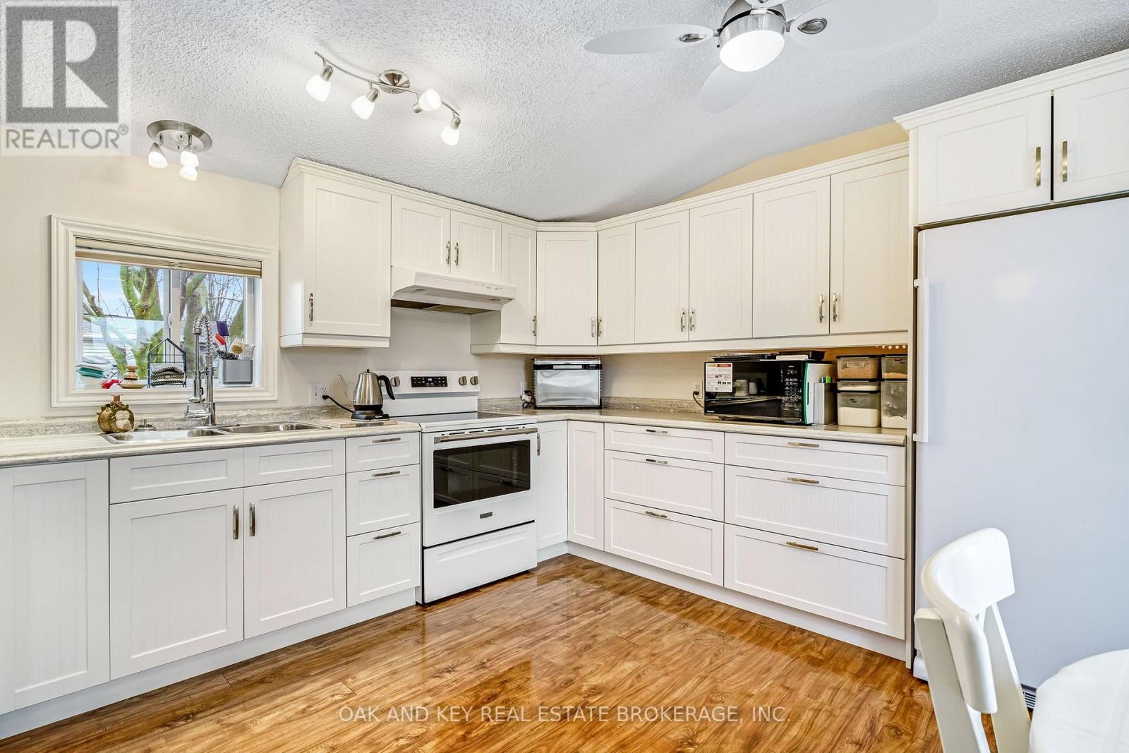 18 George Street, Strathroy-Caradoc, Ontario  N7G 3K9 - Photo 18 - X12876762