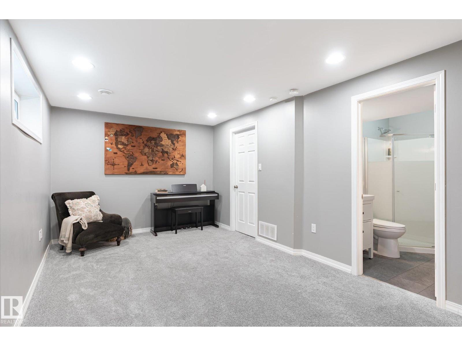 5521 Stevens Cr Nw, Edmonton, Alberta  T6R 3R4 - Photo 32 - E4477086