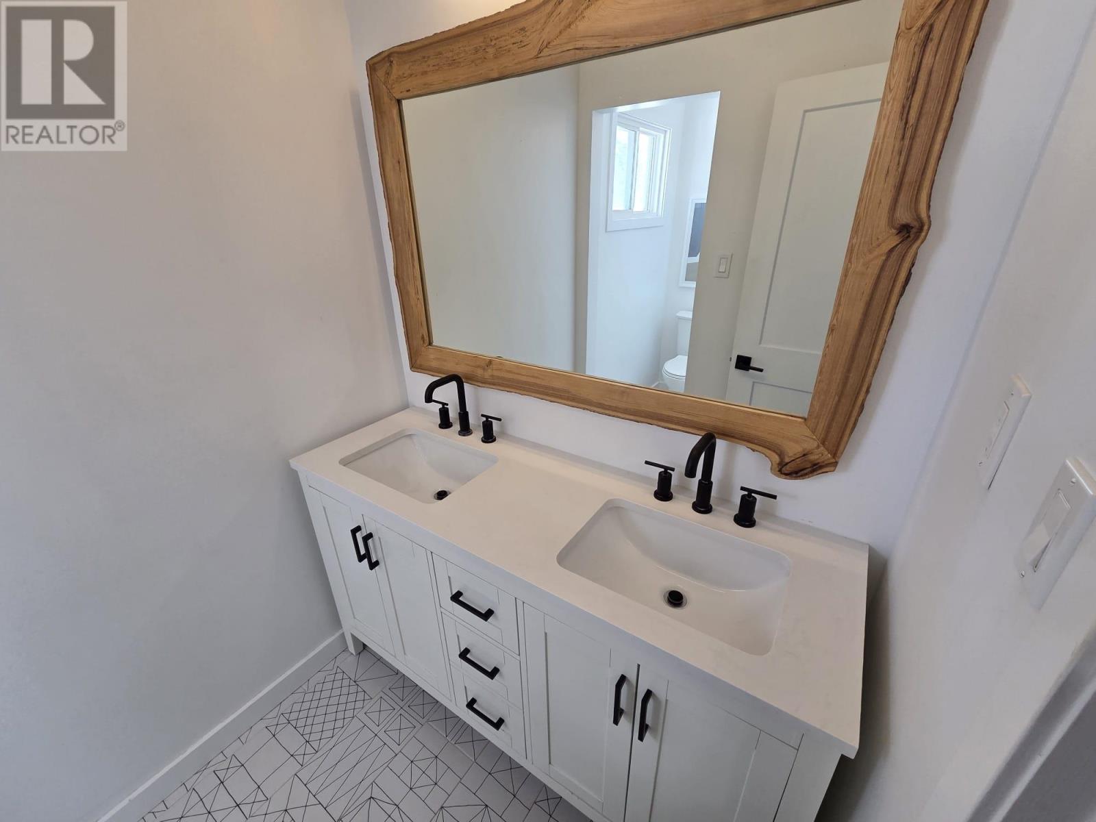 283 Hinton Ave., Thunder Bay, Ontario  P7A 7E6 - Photo 41 - TB2600422