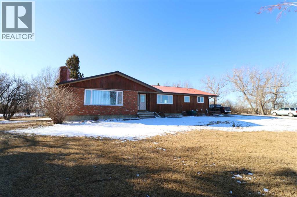 115054 Rr 103, Bow Island, Alberta  T0K 0G0 - Photo 1 - A2292924