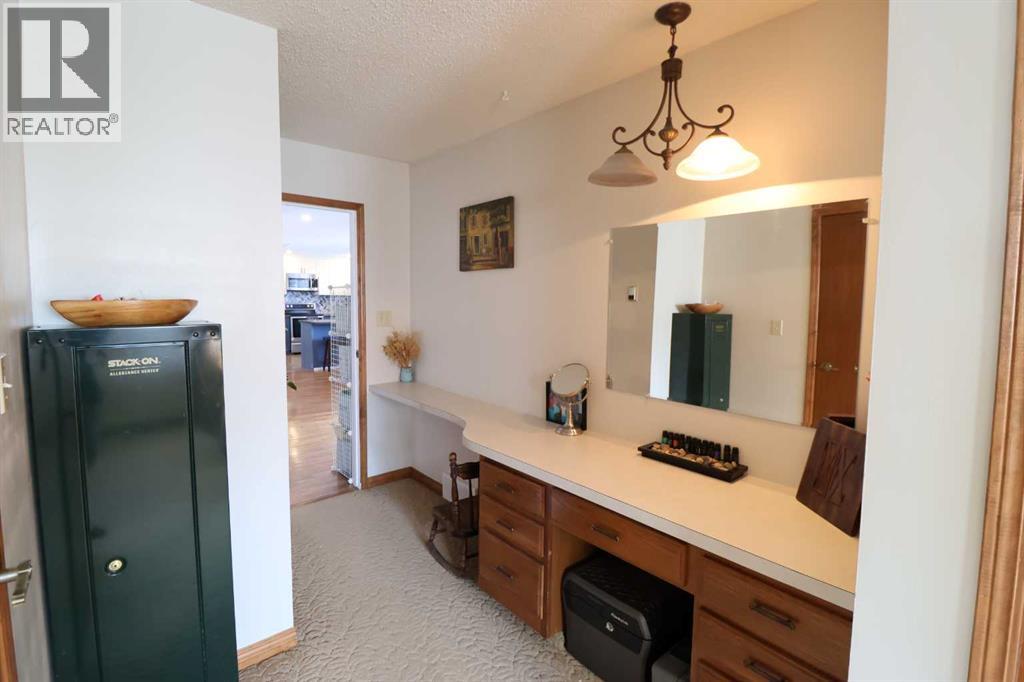 115054 Rr 103, Bow Island, Alberta  T0K 0G0 - Photo 15 - A2292924