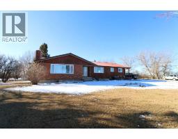 115054 RR 103, Bow Island, Alberta