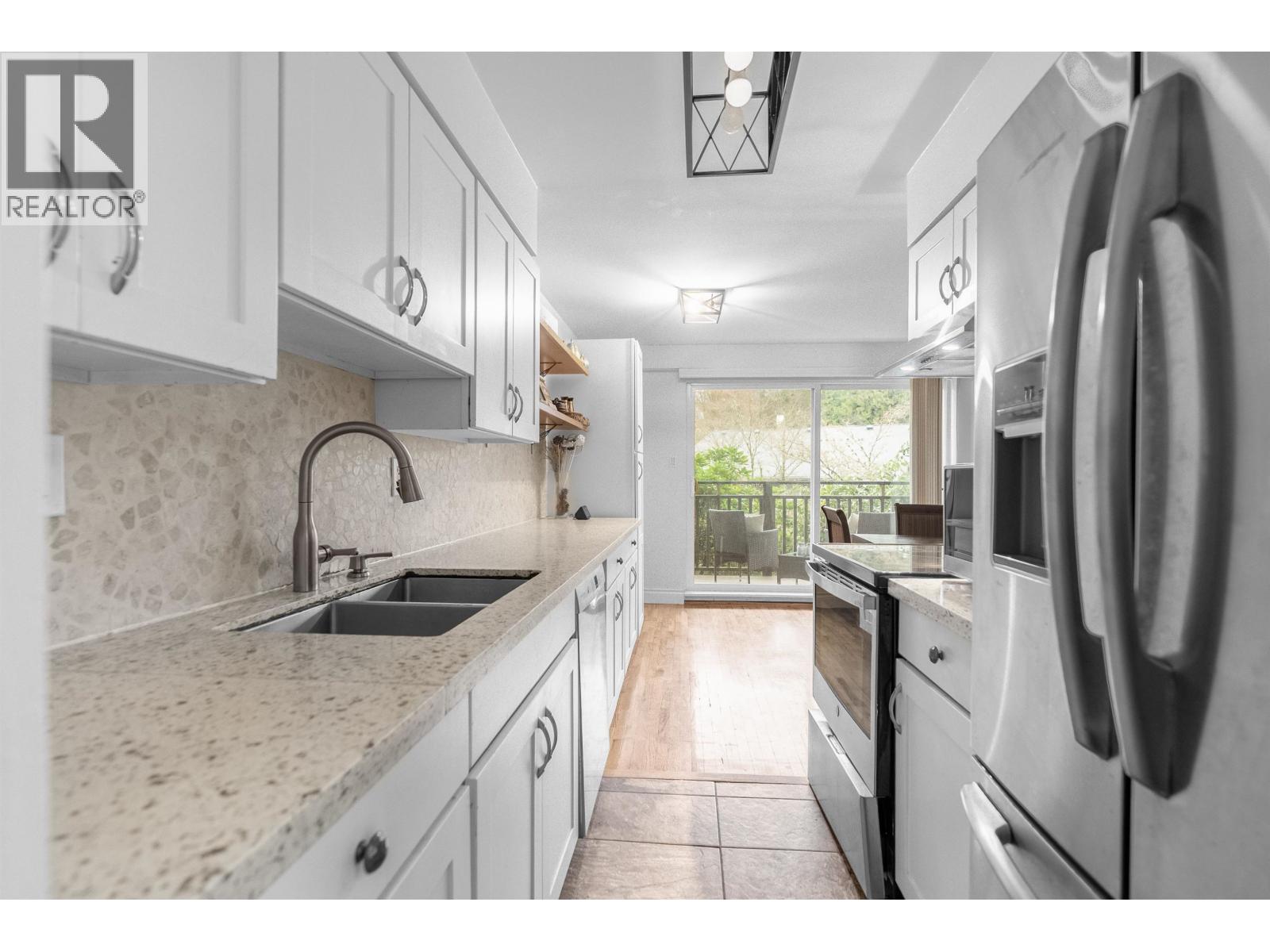 503 555 W 28th Street, North Vancouver, British Columbia  V7N 2J7 - Photo 9 - R3099180