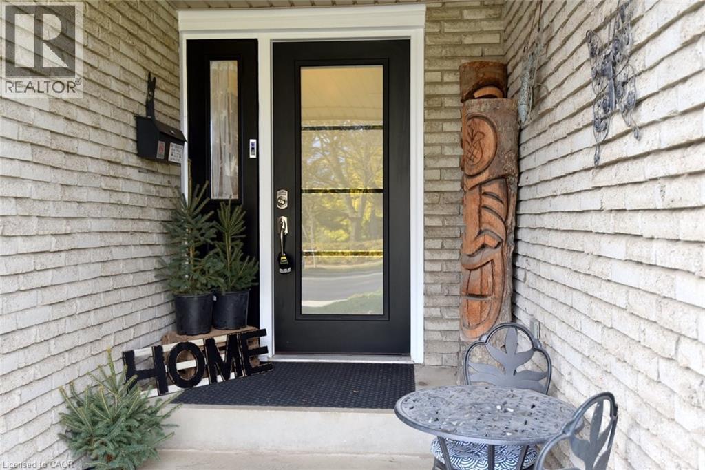 2346 Cavendish Drive, Burlington, Ontario  L7P 3B4 - Photo 3 - 40799805